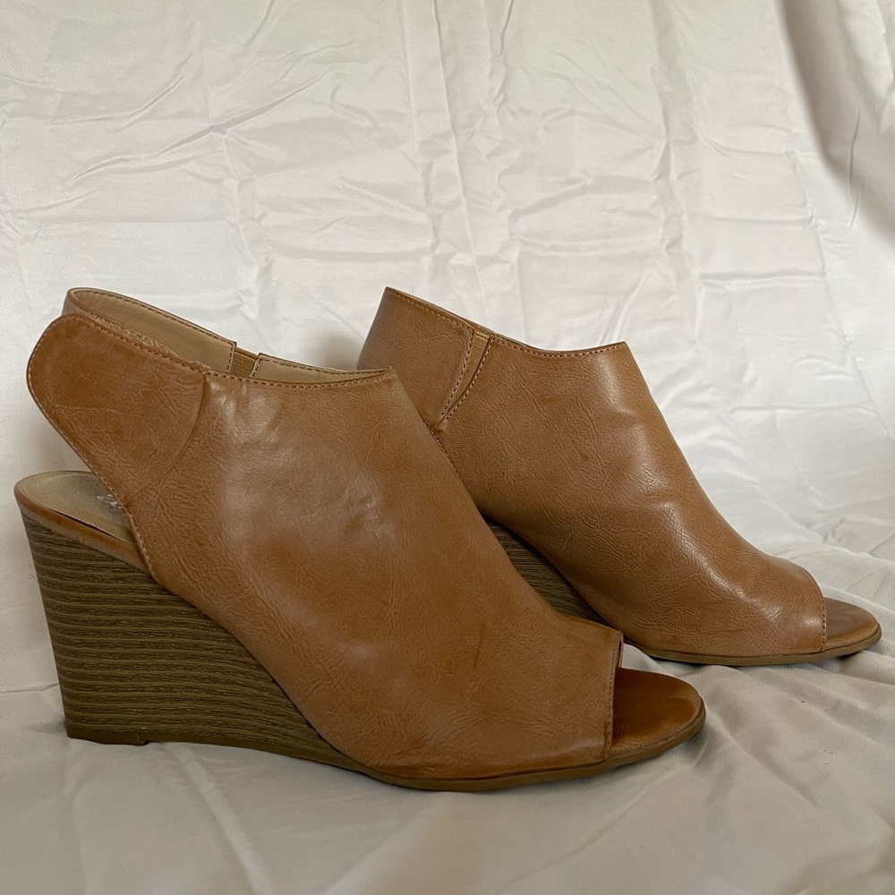 Ana Connie open-toed wedge 9.5M